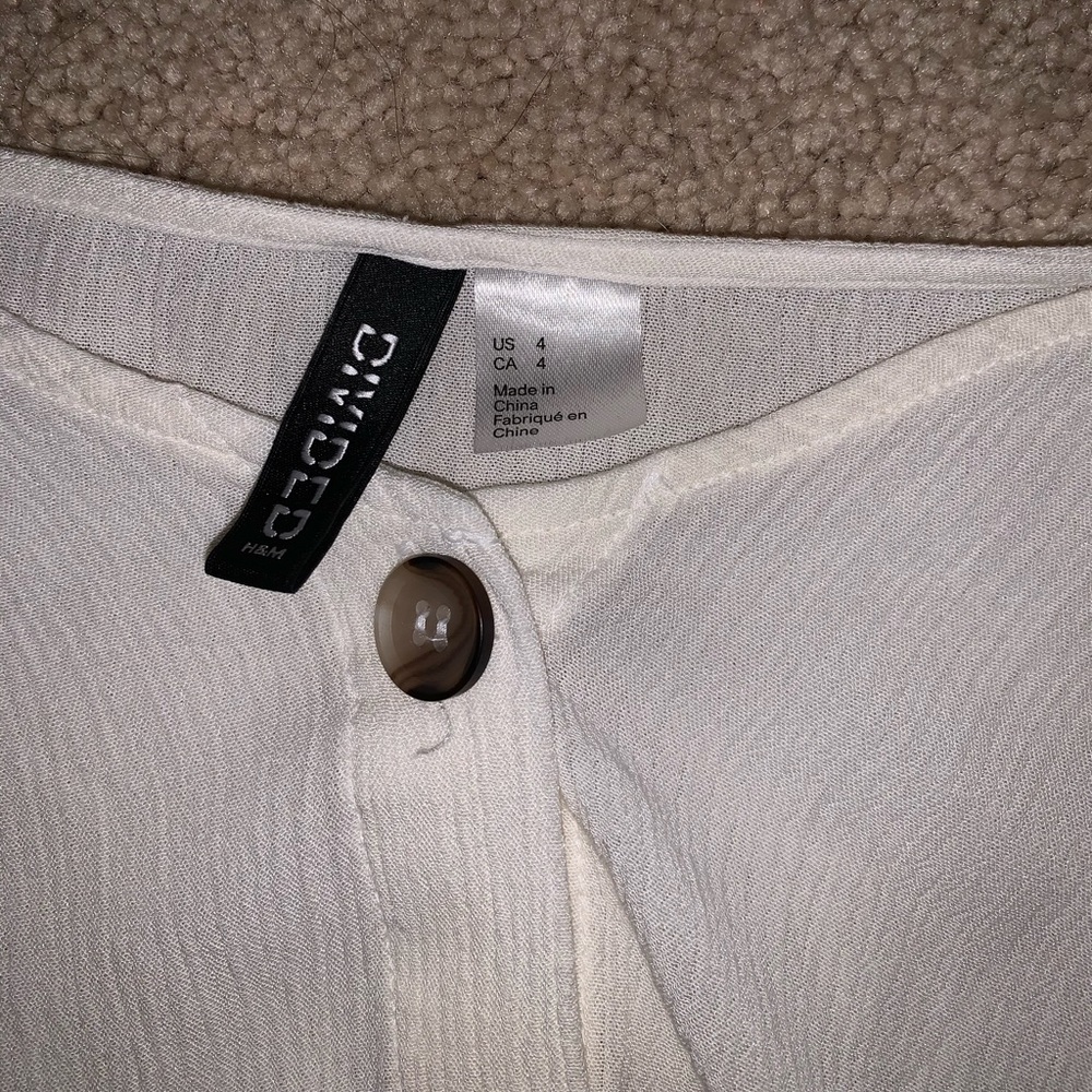 Divided Button-Up Blouse - Picture 2 of 3